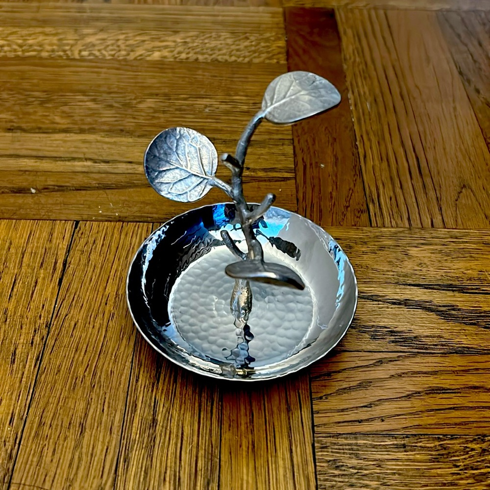 Michael Aram Botanical Leaf Ring Catch